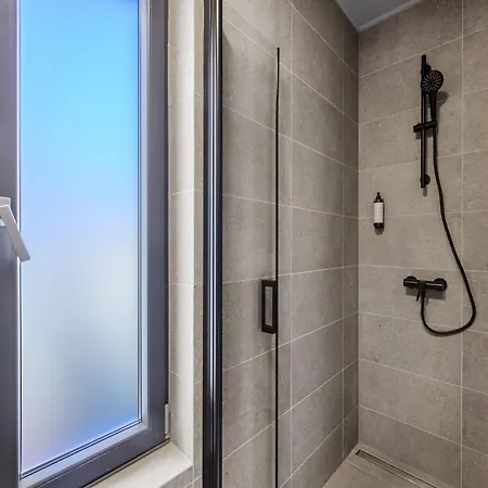 Luxury With Private Swimming Pool *
